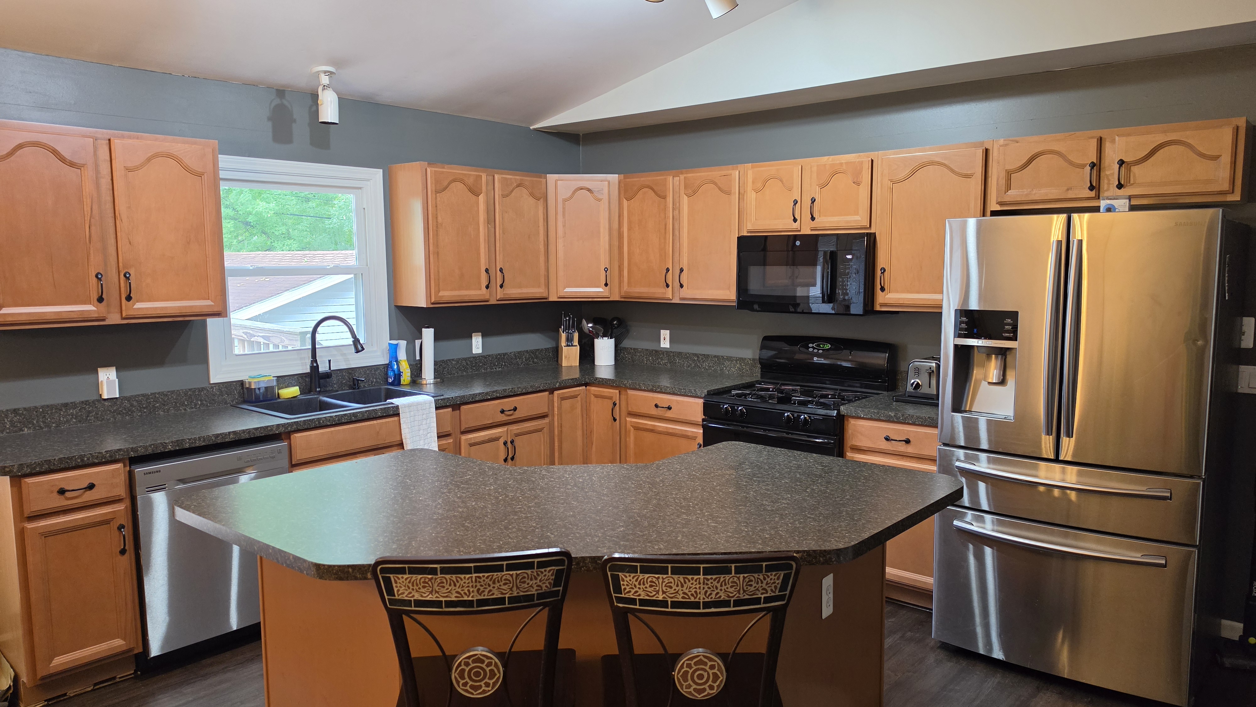 Kitchen at 1095 Seabury Drive